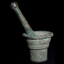 Mortier et pilon en bronze